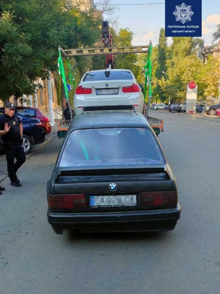 В Одессе задержали уличного гонщика, который устроил дрифт на BMW. Фото