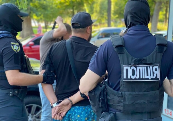 В Одессе руководитель общественной организации помогал уклонистам за 8000 долларов