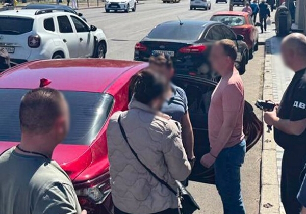 В Одессе псевдоадвокат обещал за взятку снять мужчину с военного учета