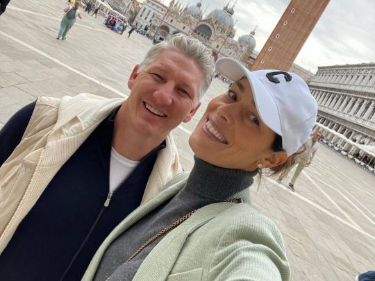 Можлива зрада: чемпіон світу з футболу та красуня-тенісистка розлучаються після дев'яти років шлюбу (фото)